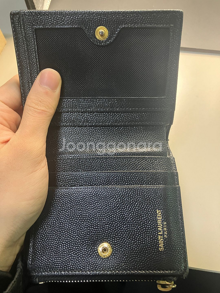 입생로랑 카산드라 마틀라쎄 반지갑 금장 정품 A급--4