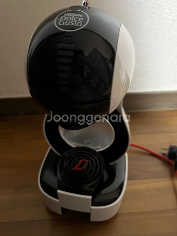 돌체구스토 루미오 화이트 캡슐커피머신(상태 최상!!)--1