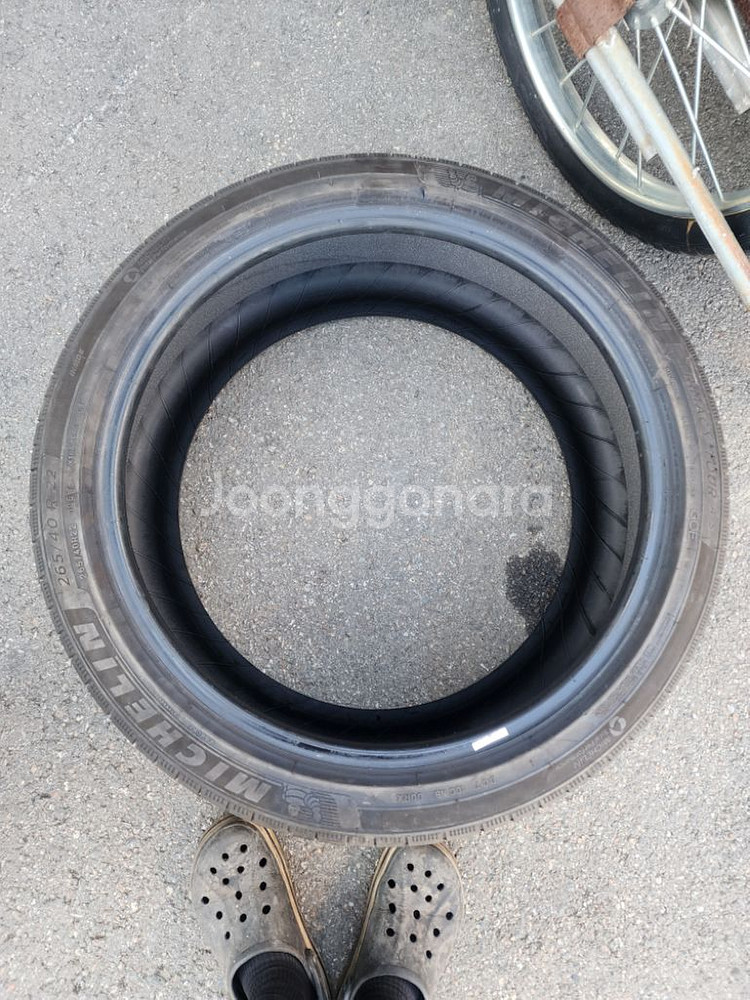 미쉐린 265/40 R22--0