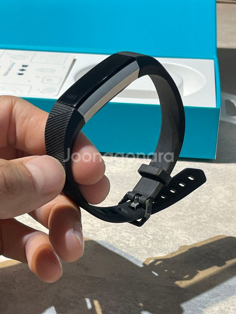 핏빗 알타 HR (Fitbit Alta HR)--3