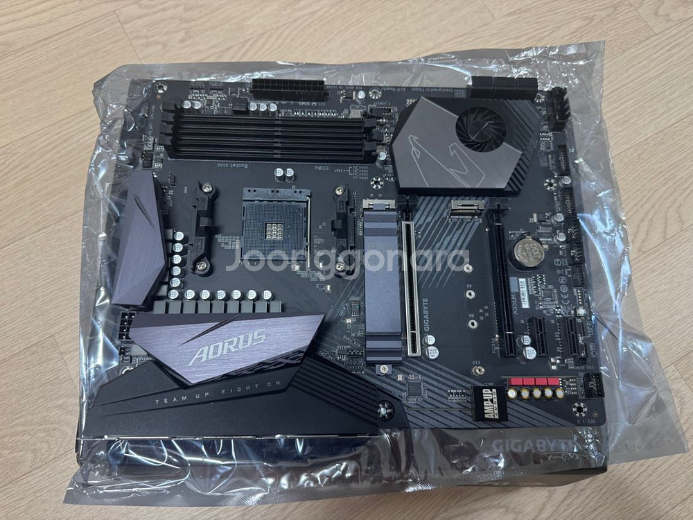 어로스 x570 메인보드 판매합니다--1