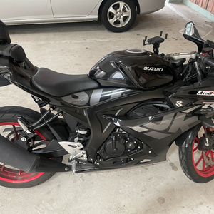 스즈키gsx r125