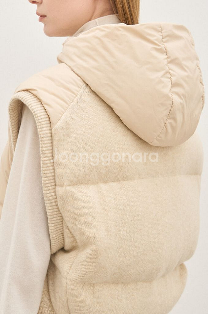 더캐시미어 패딩 조끼--3