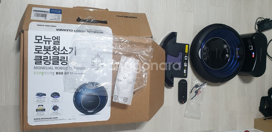 모뉴엘로봇청소기--1