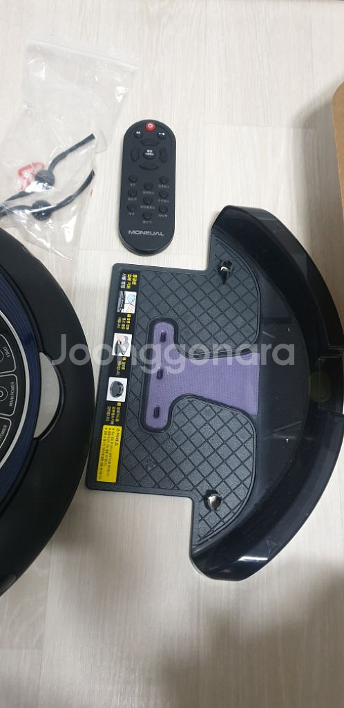 모뉴엘로봇청소기--3