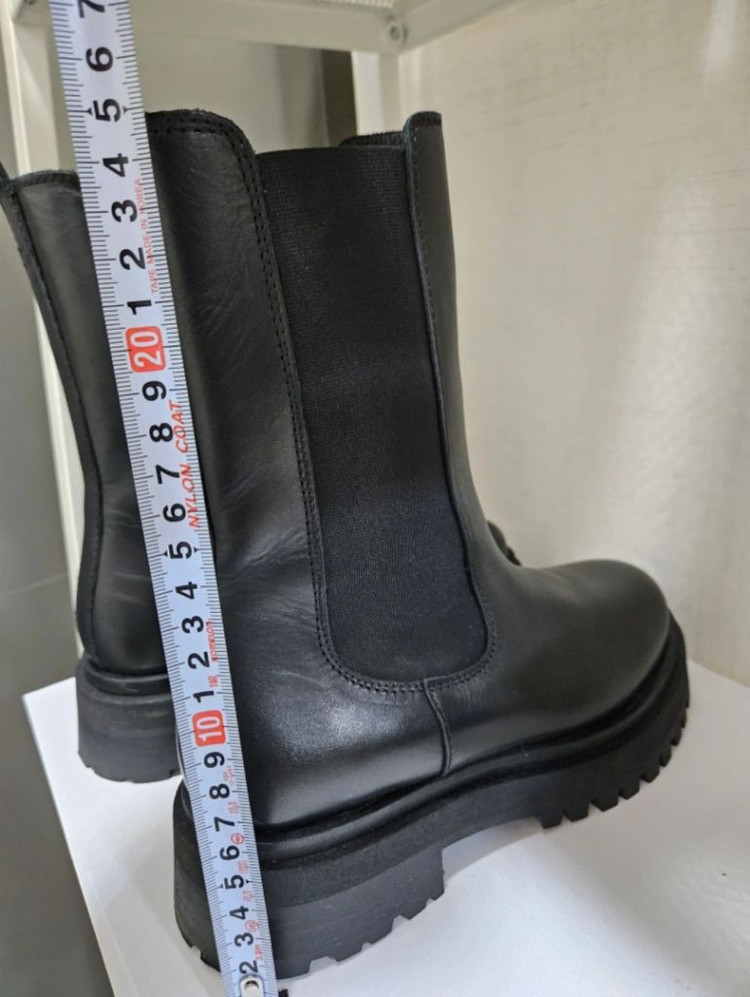 앤아더스토리즈 청키 첼시 레더부츠36--5