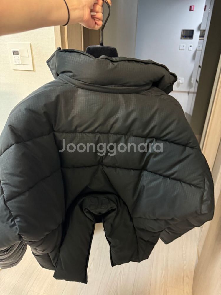 정품 발렌시아가 패딩--1