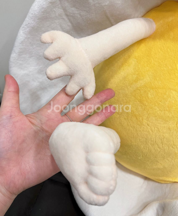 팔다리 달린 계란후라이 인형(대략40-50cm)--1