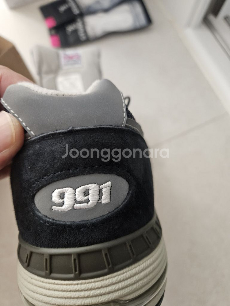 뉴발 991네이비 완전새상품--1