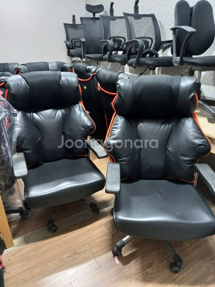 원탁,파티션,책상,의자,회의테이블,이동서랍장,칠판,책장--6