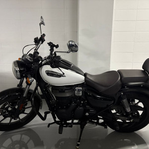 로얄엔필드 메테오 350 슈퍼노바