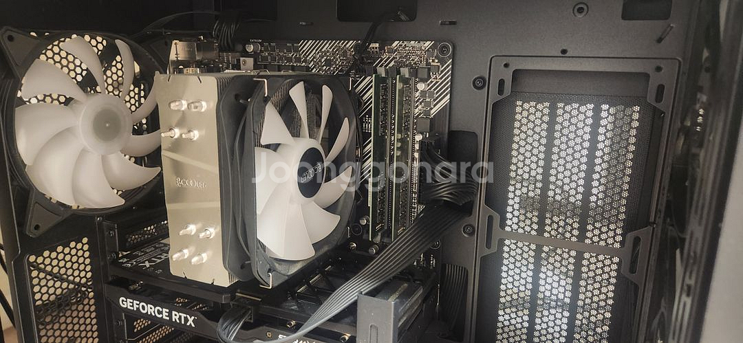 라이젠5600 + rtx 4060 (풀박스,1년)--2