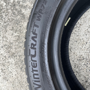 중고 225/55R17 스노우타이어 2개팝니다