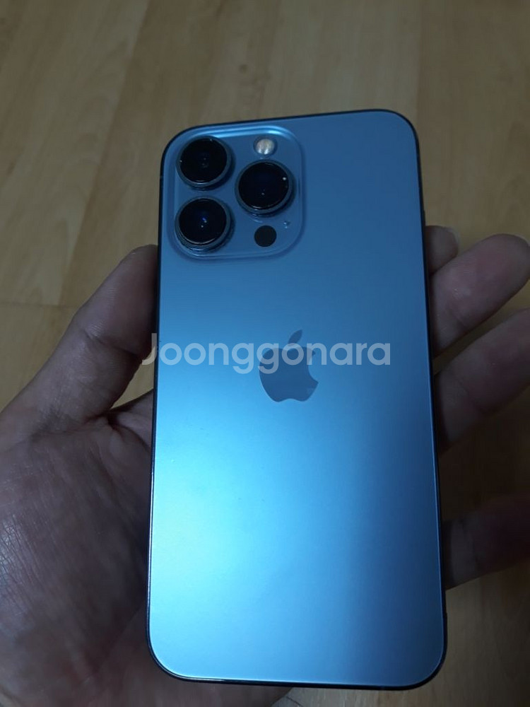아이폰13pro 256gb 시에라블루 액정깨짐--4
