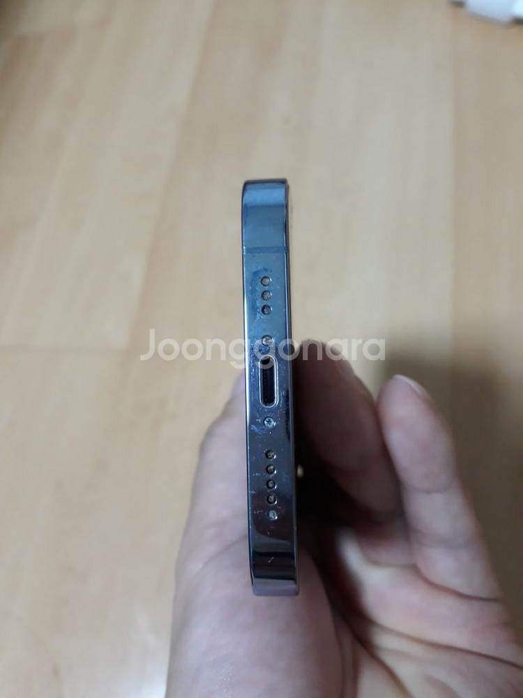 아이폰13pro 256gb 시에라블루 액정깨짐--2
