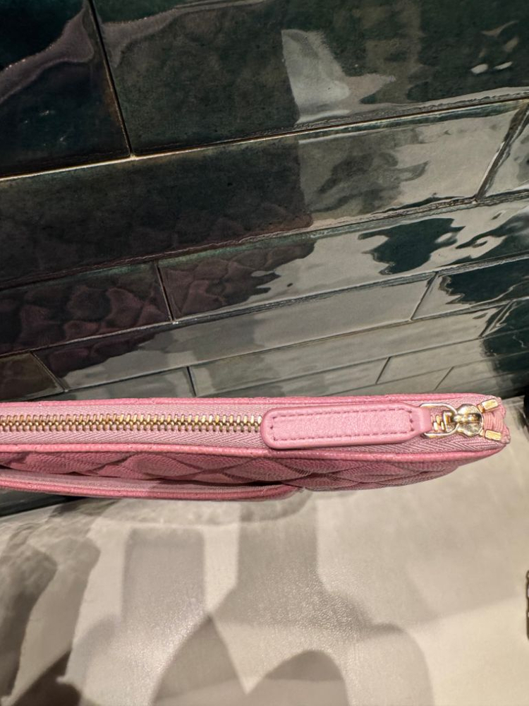 샤넬 클래식 뉴미듐 캐비어 금장 클러치 핑크--7