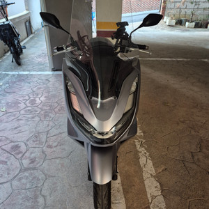 pcx125 22년식 abs모델 판매합니다~