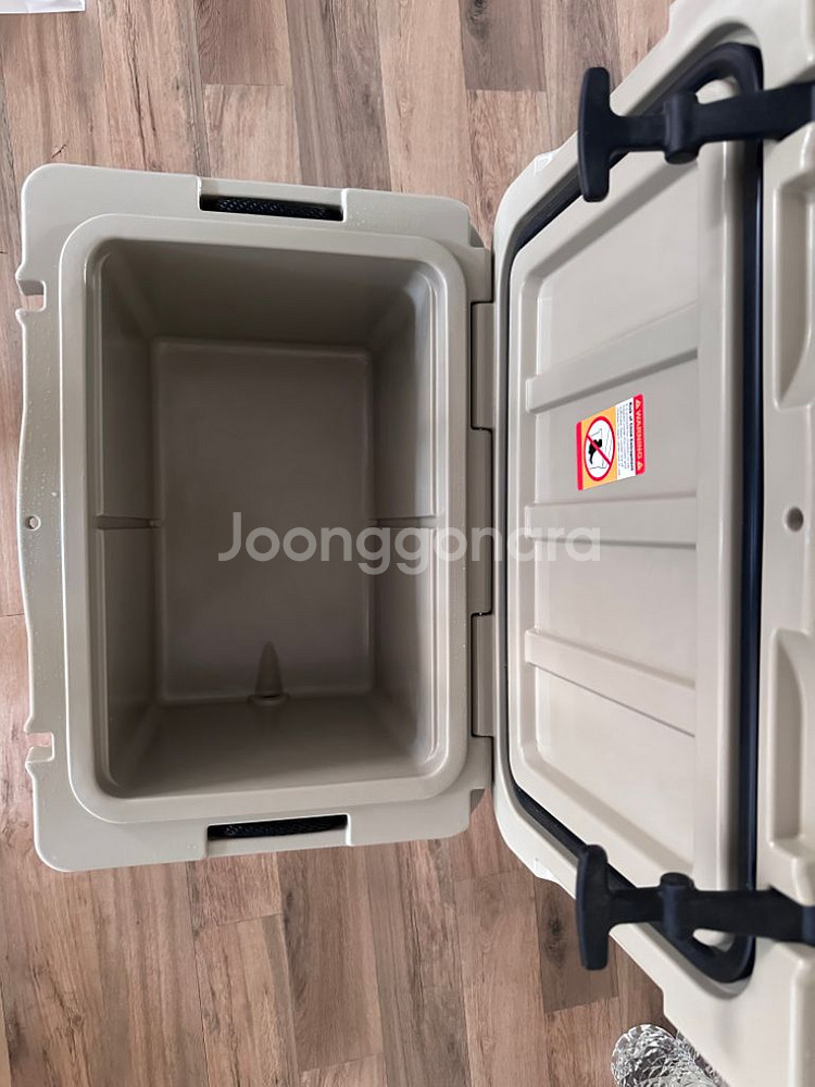 디포 하드쿨러 캠핑 아이스박스 35L 팝니다--3