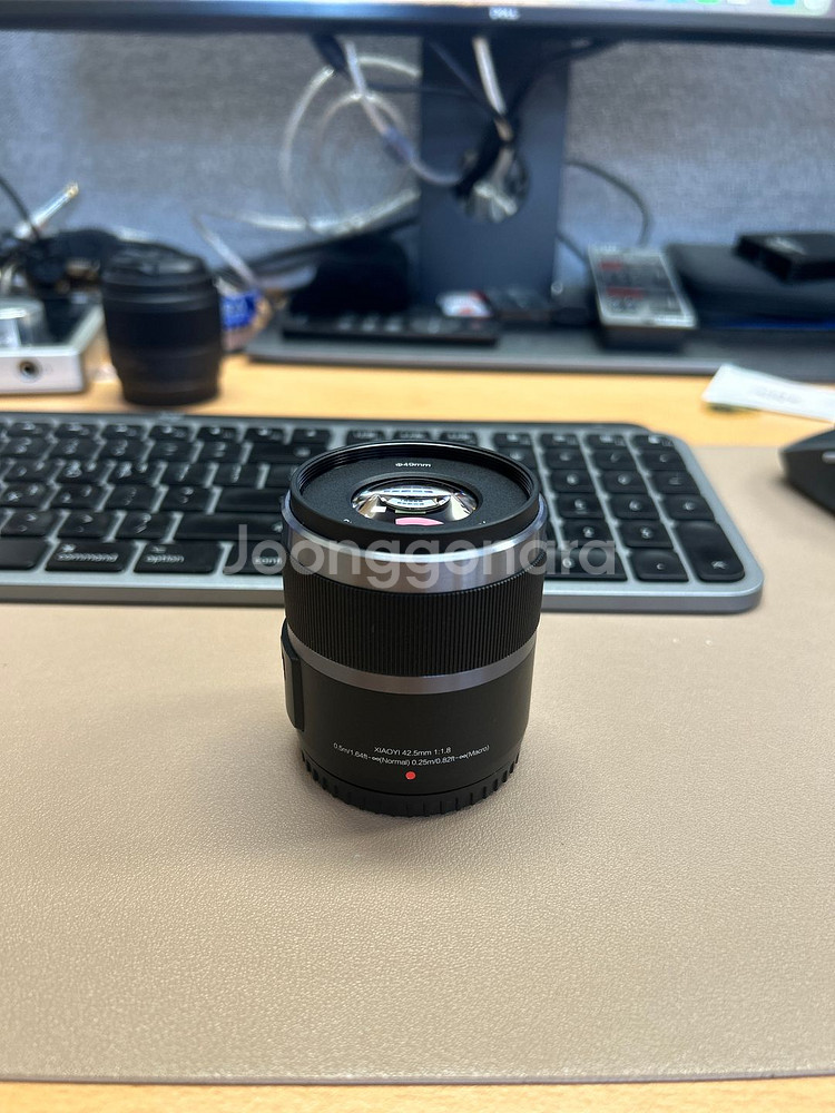 샤오미 42.5mm f1.8 마이크로포서드렌즈--1