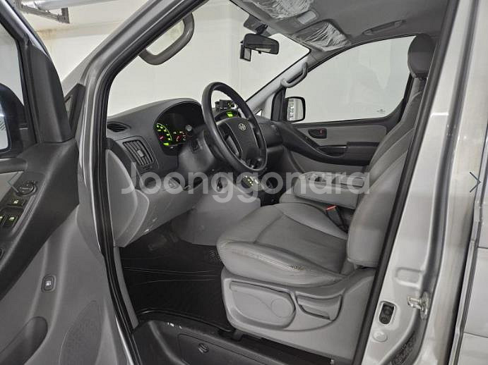 @14년식 그랜드스타렉스 12인승 디젤 CVX 디럭스--4