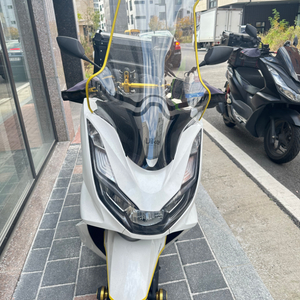 22년식 거의새상태 pcx125 판매합니다^^