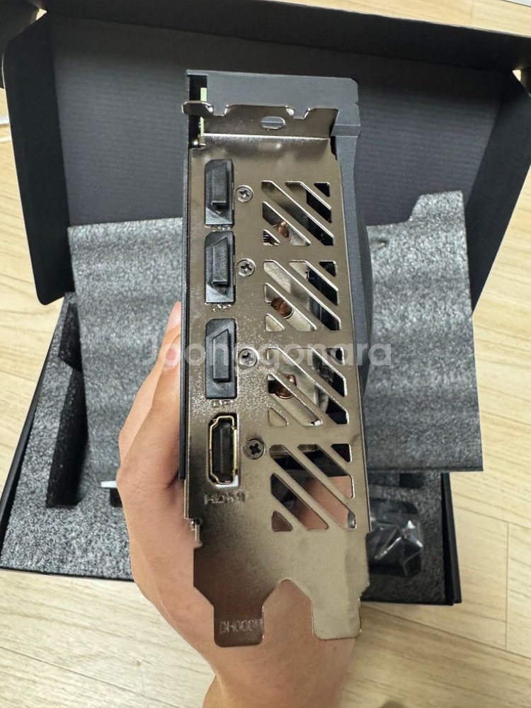 기가바이트 rtx4070 super 윈드포스 판매--4