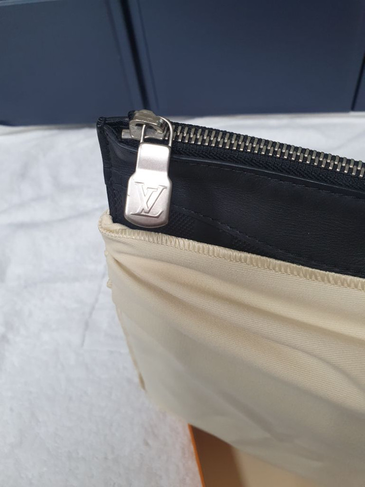 정품 루이비통 다미에 인피니 포쉐트 아폴로 클러치백--7