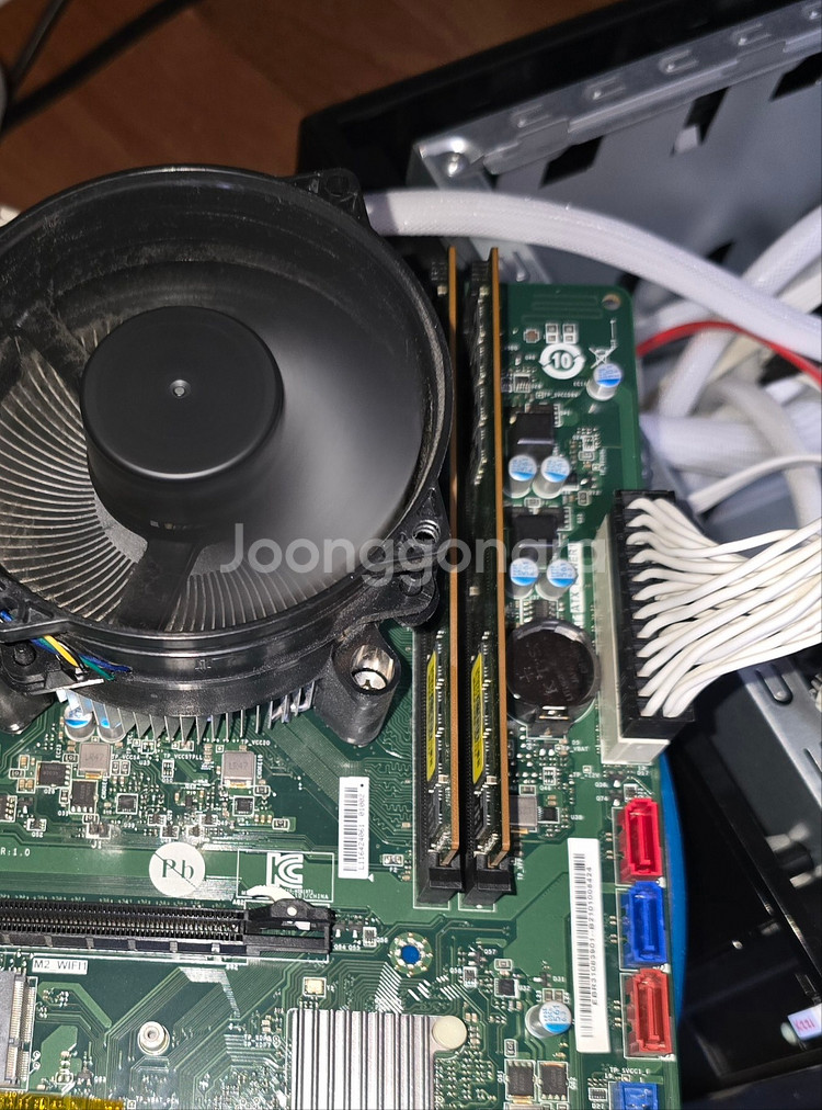 10700 24만, RAM 4만, SSD 3만 판매--4