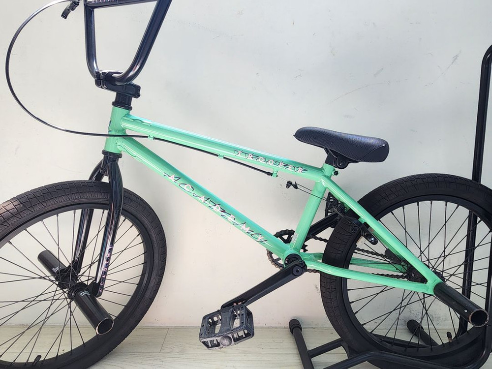 (마지막 가격 내림)ACADEMY TROOPER BMX 자전거--1