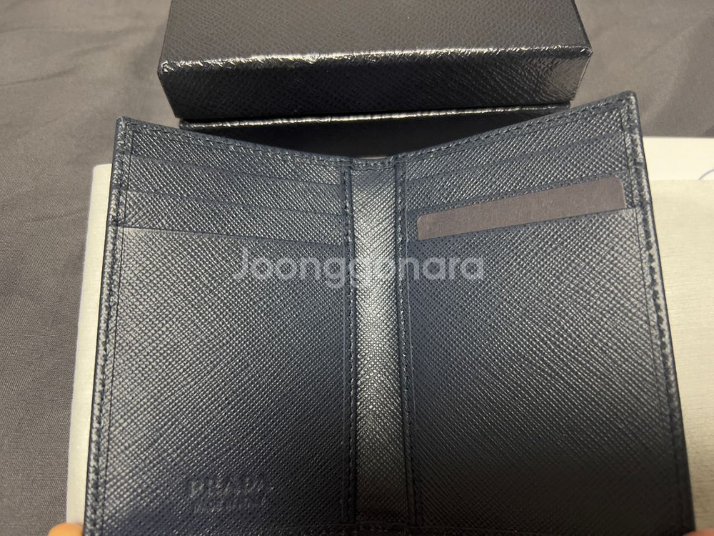 프라다 사피아노 가죽 카드 홀더(새상품)--1