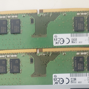 삼성 램 ddr4 8g 3200mhz 2개 팝니다.