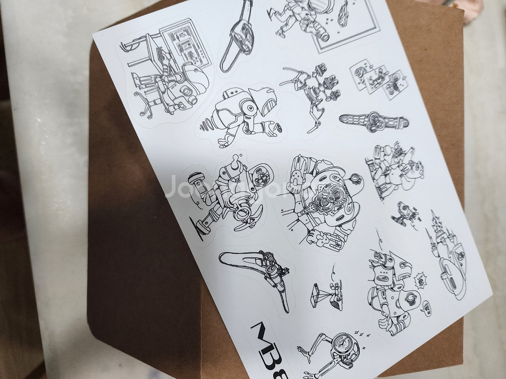 MAD MB&F 로보토이 로보독 시계거치대--2