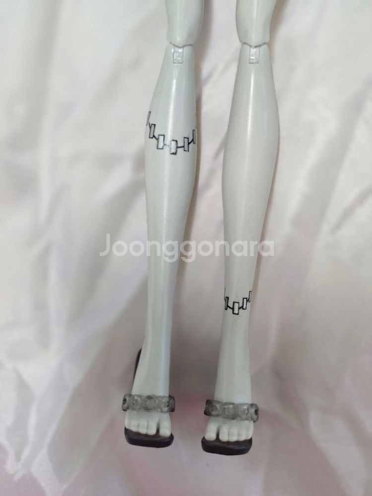 몬스터하이 몬하돌 흑백프랭키--3