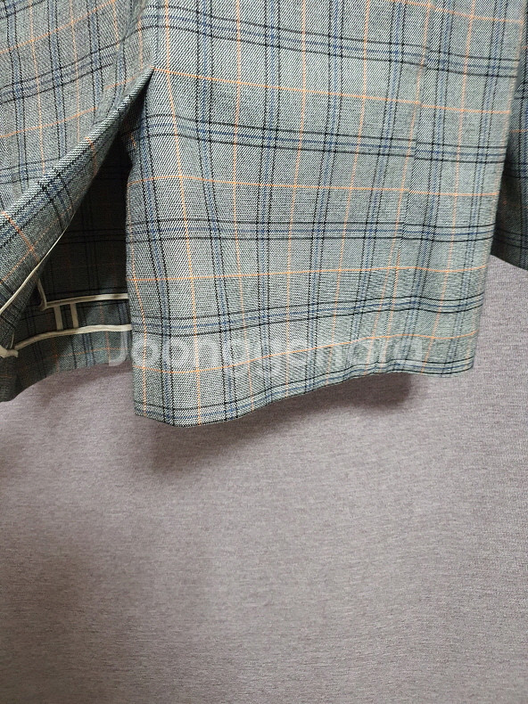 아떼 바네사브루노 그레이 체크 자켓 36 사이즈--8