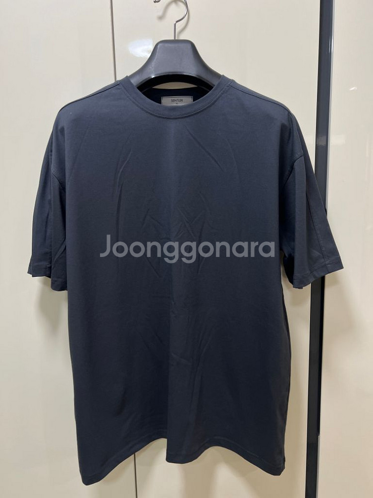 볼륨 숄더 에어리스판 티셔츠--8