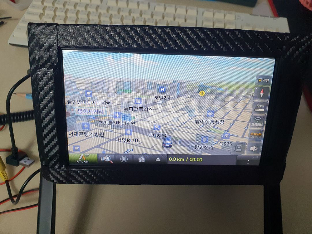 파인드라이브 네비 iQ 3D 7000 black--4