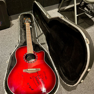 Ovation Acoustic Guitar 오베이션기타