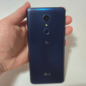 LG Q9 S급 팝니다