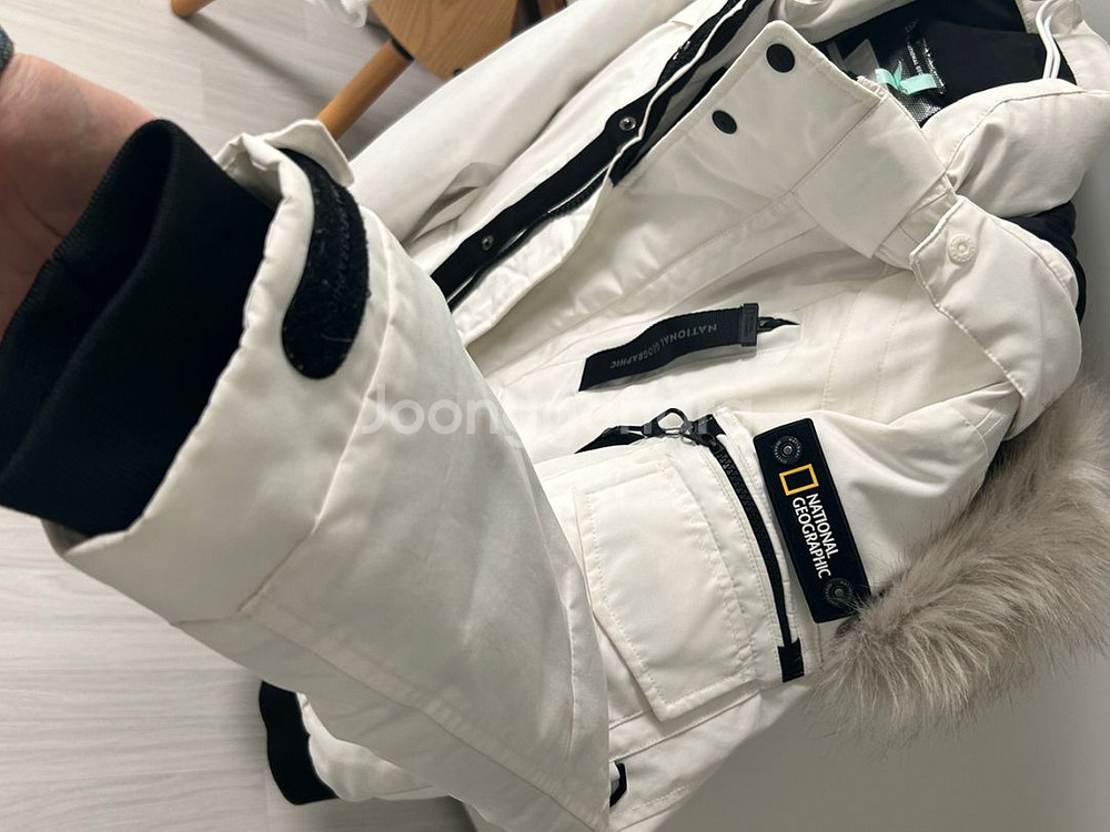 내셔널지오그래픽 패딩 L 급처합니당 !!--1