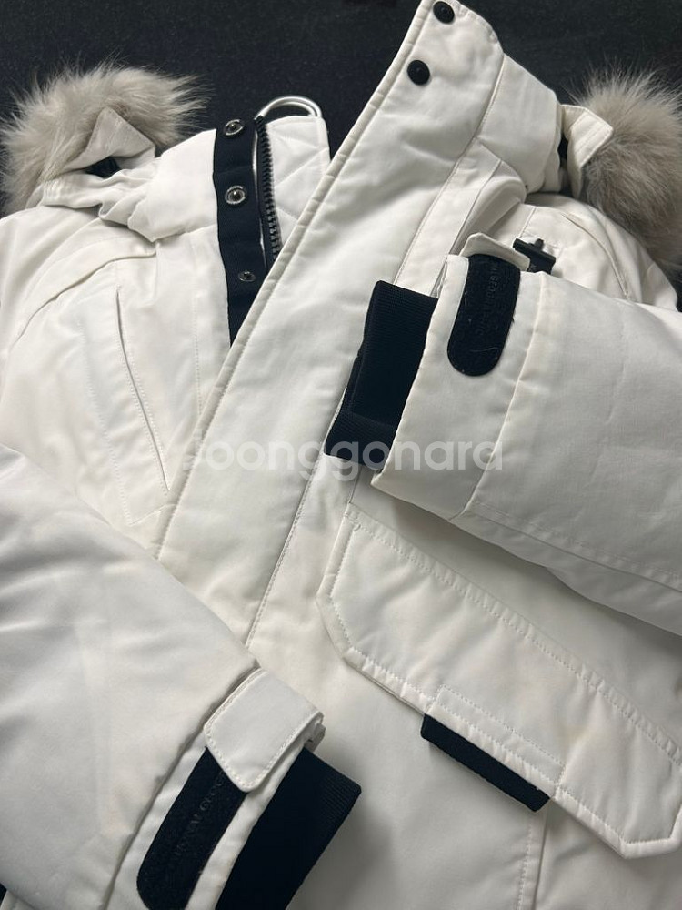 내셔널지오그래픽 패딩 L 급처합니당 !!--6