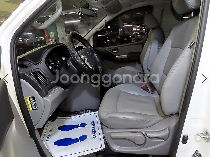 @19년식 더 뉴그랜드스타렉스 5인승 디젤 밴 모던--5