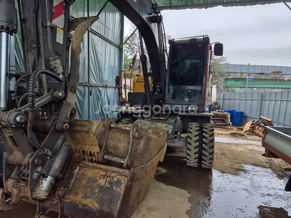 6W 중고굴삭기 볼보 EW140E 회전링크,본바가지--3