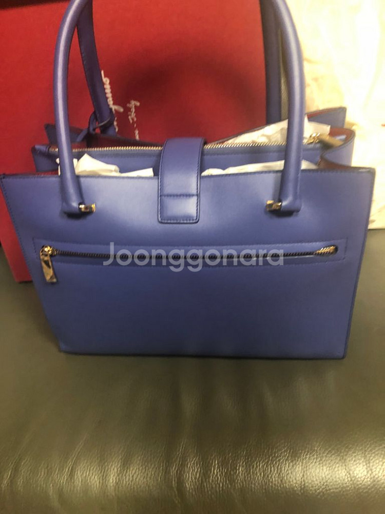 (새제품)페라가모토트백--6