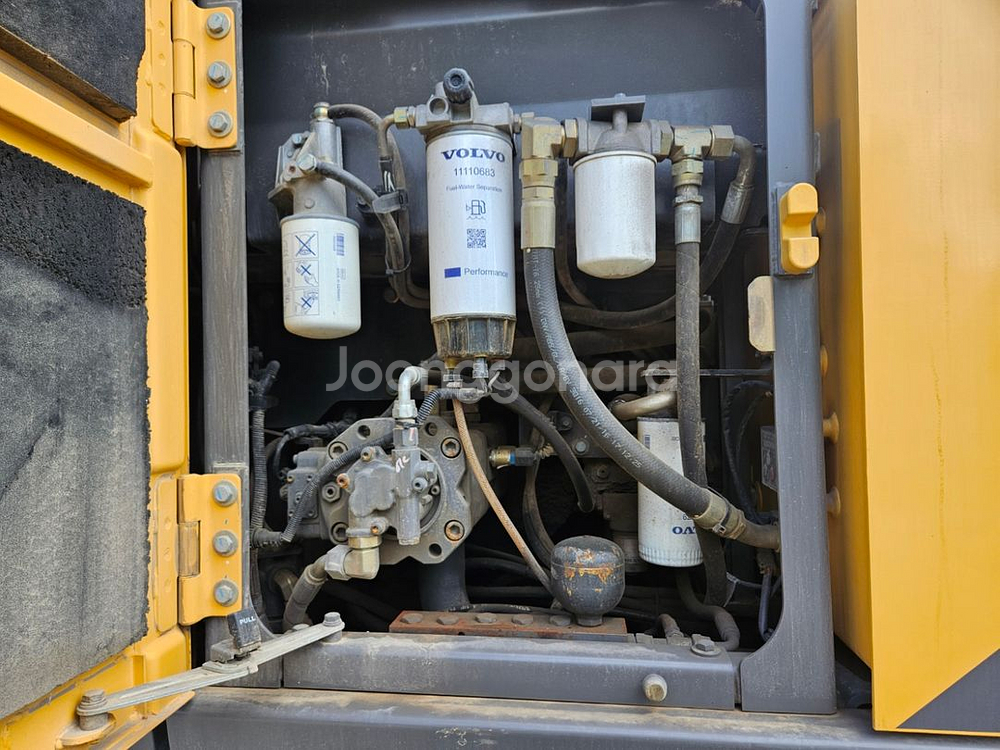 최상급 볼보 굴삭기EW140E소개합니다--6