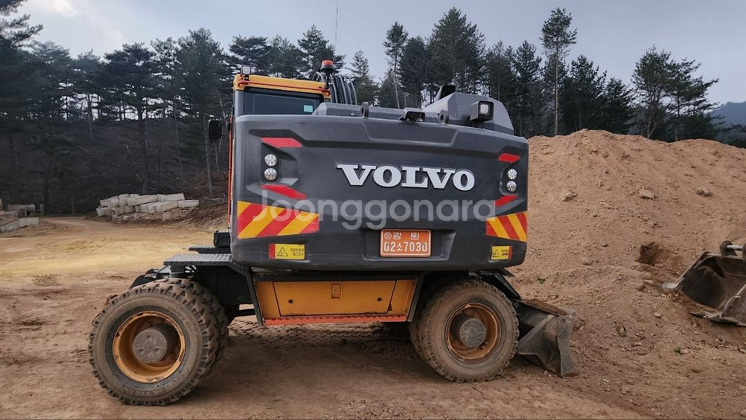 최상급 볼보 굴삭기EW140E소개합니다--4