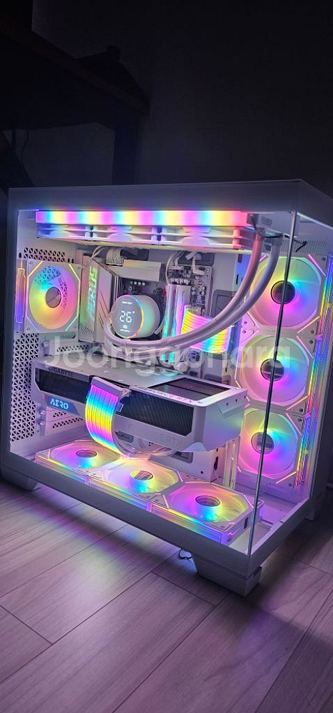 7950X3D 96GB RTX4090 화이트본체--1