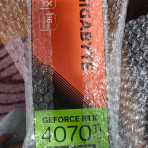 기가바이트 4070ti Super 새상품 105만원