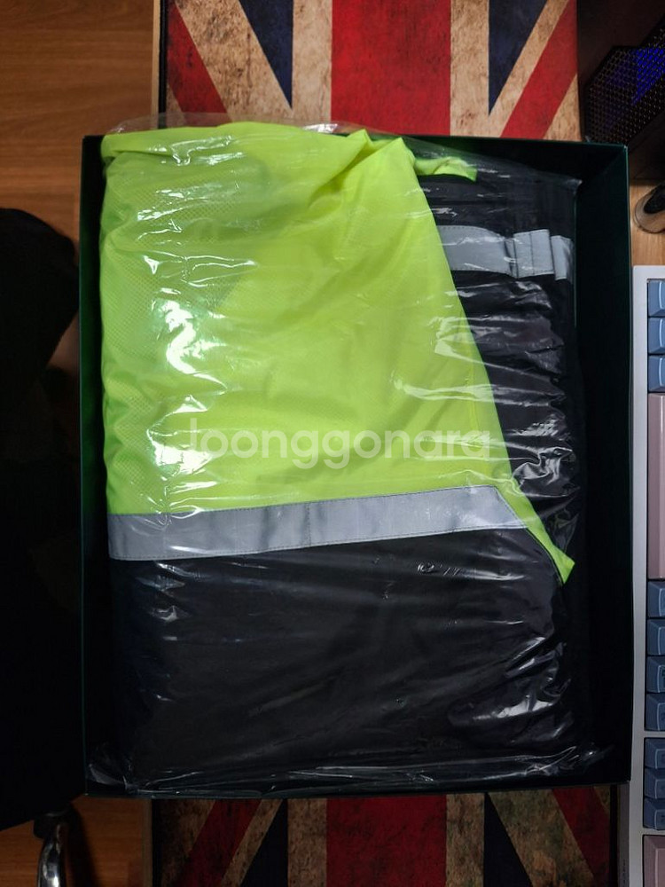 한번도 안쓴 NEPA safety 우비 급처합니다!--1