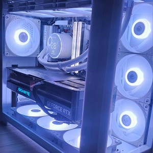 7800X3D RTX4080S 본체 팝니다