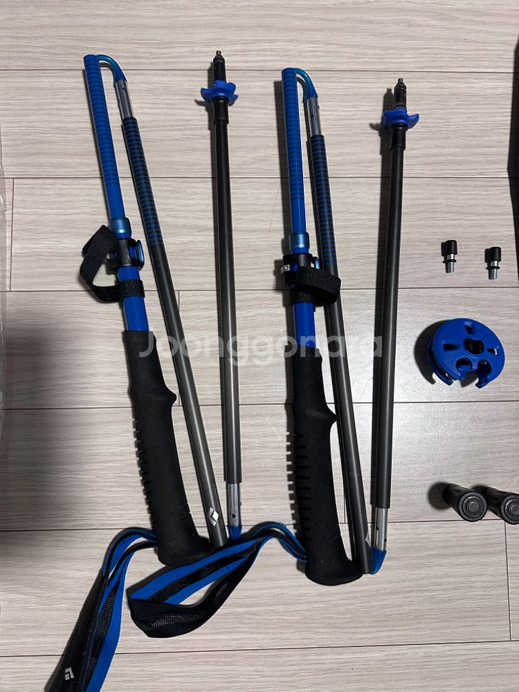 블랙 다이아몬드 디스턴스 카본 FLZ 트레킹 폴 판매합--1